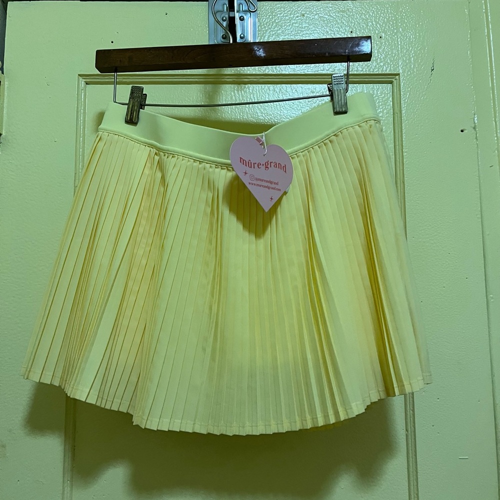 Yellow Pleated Women's Skirt